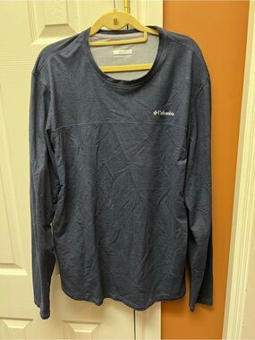 Columbia Omni-Wick Crew Neck Shirt - Gray and Navy